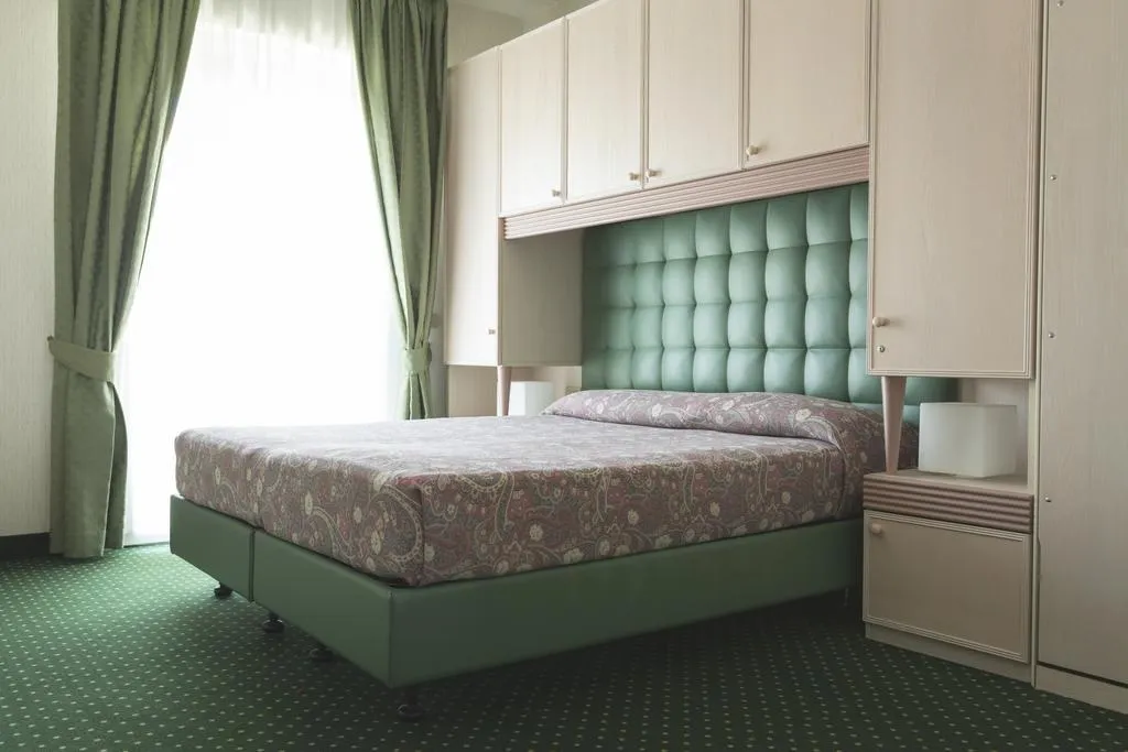 DOUBLE STANDARD Room, Hotel Cambridge, Venice