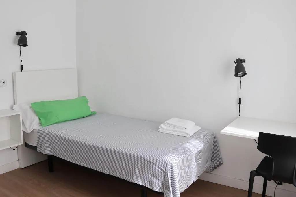 Room, Hostal La Zona, Madrid