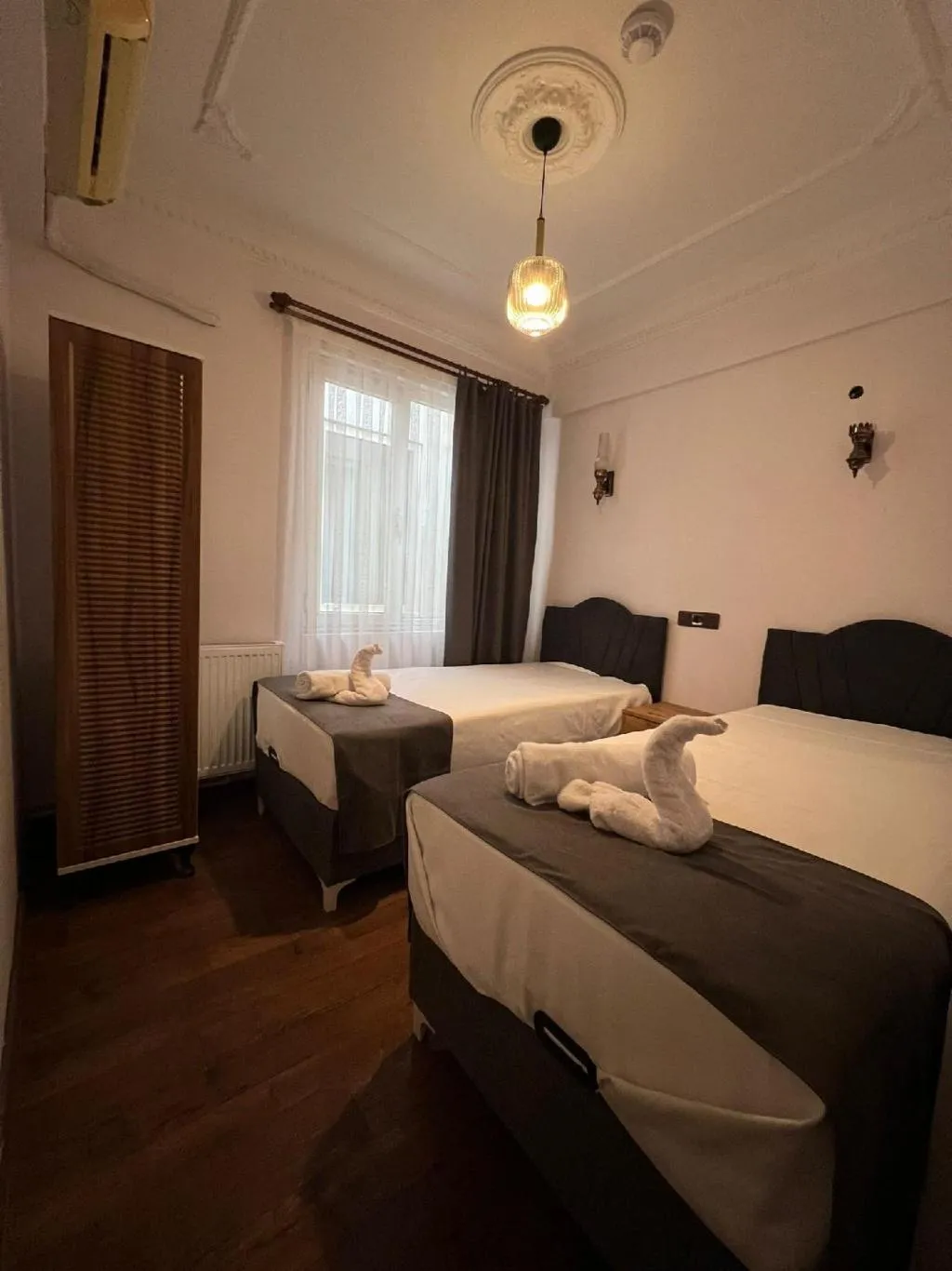 Room, Bella, Izmir