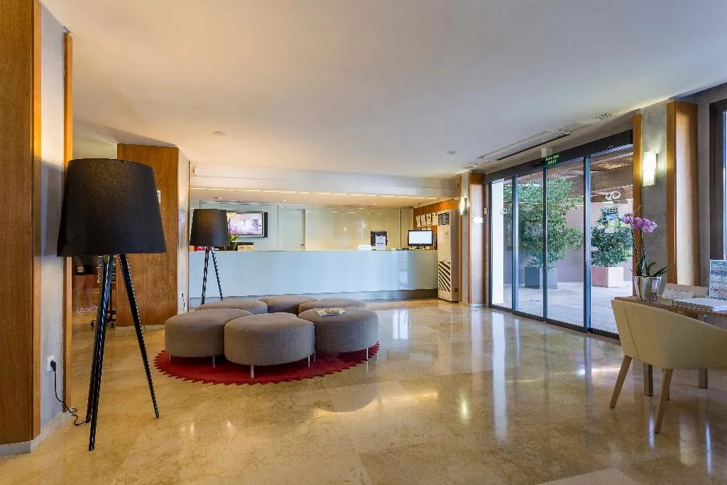Lobby, Palladium Hotel Cala LLonga, Ibiza