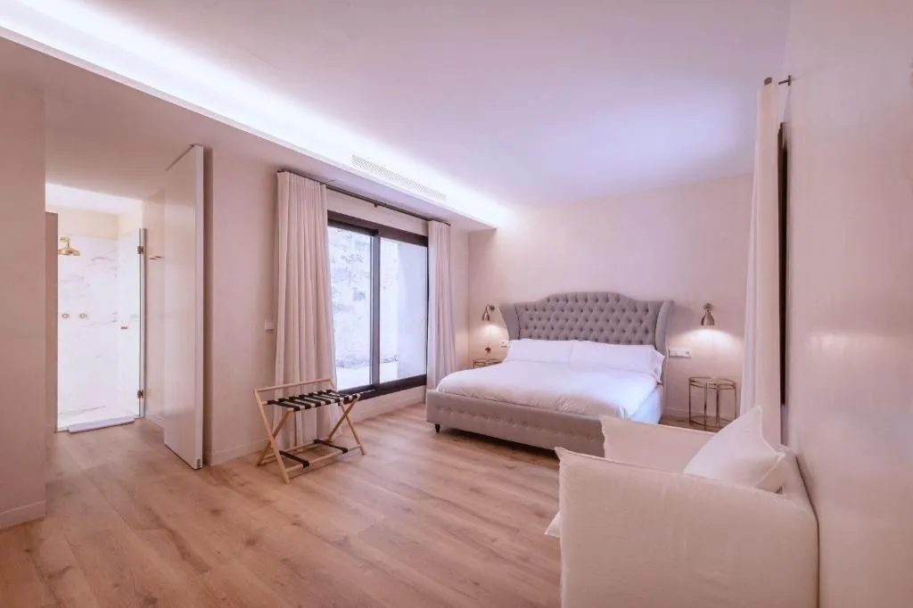 Room, Palau Macelli, Costa Brava