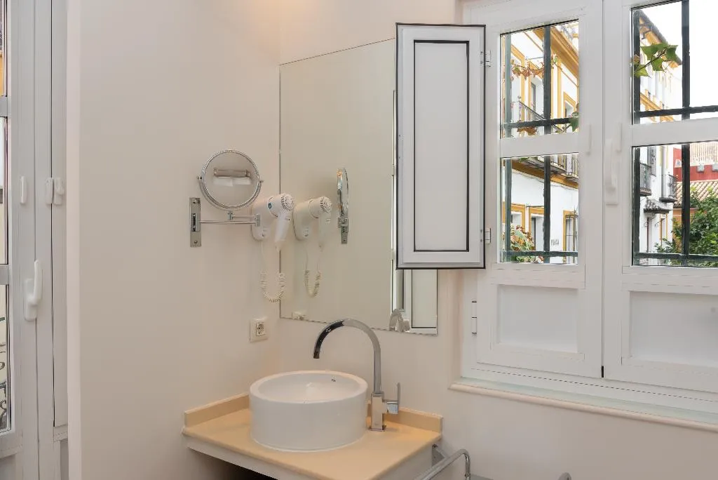 DOUBLE WITH VIEWS Room, Hotel Boutique Elvira Plaza, Seville
