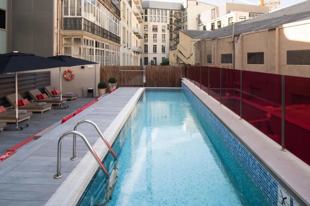 Pool, Catalonia Square, Barcelona