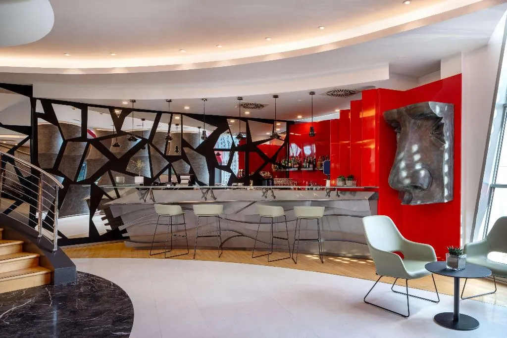 Bar, UNA HOTELS Malpensa, Milan