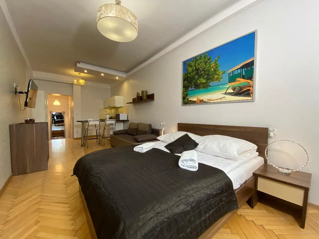 STUDIO CAPACITY 2 Room, P&J Tourist Apartments, Krakow