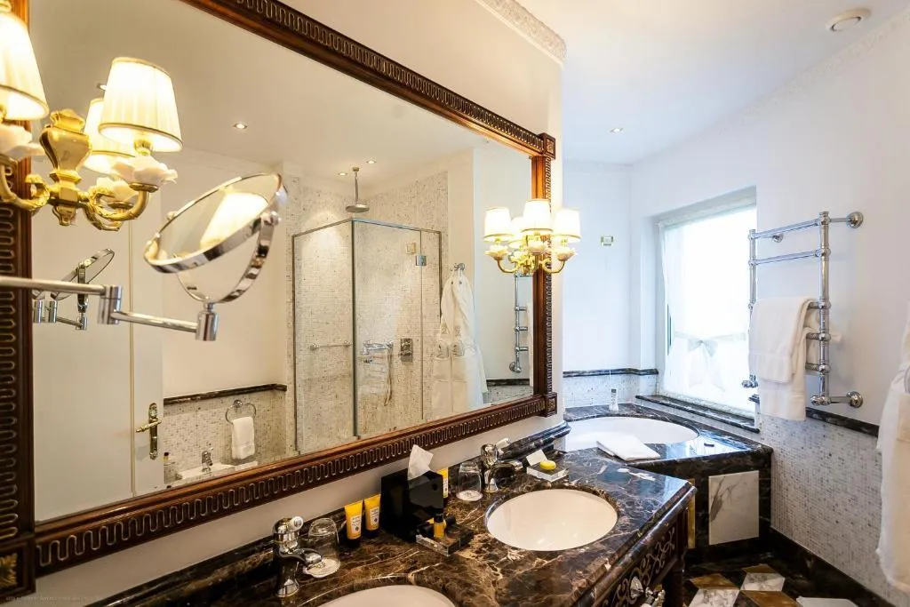 DOUBLE DELUXE Room, Villa e Palazzo Aminta, Milan