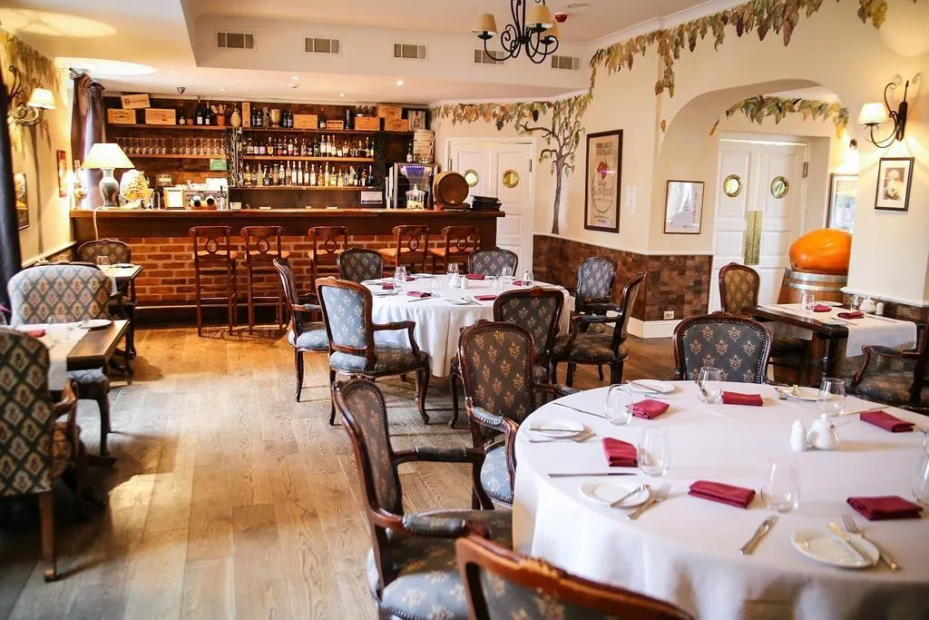 Restaurant, Dwor Sierakow, Krakow