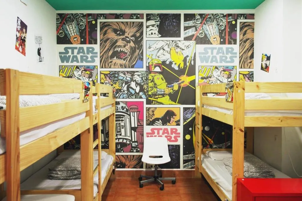Room, Sevilla Kitsch Hostel Art, Seville