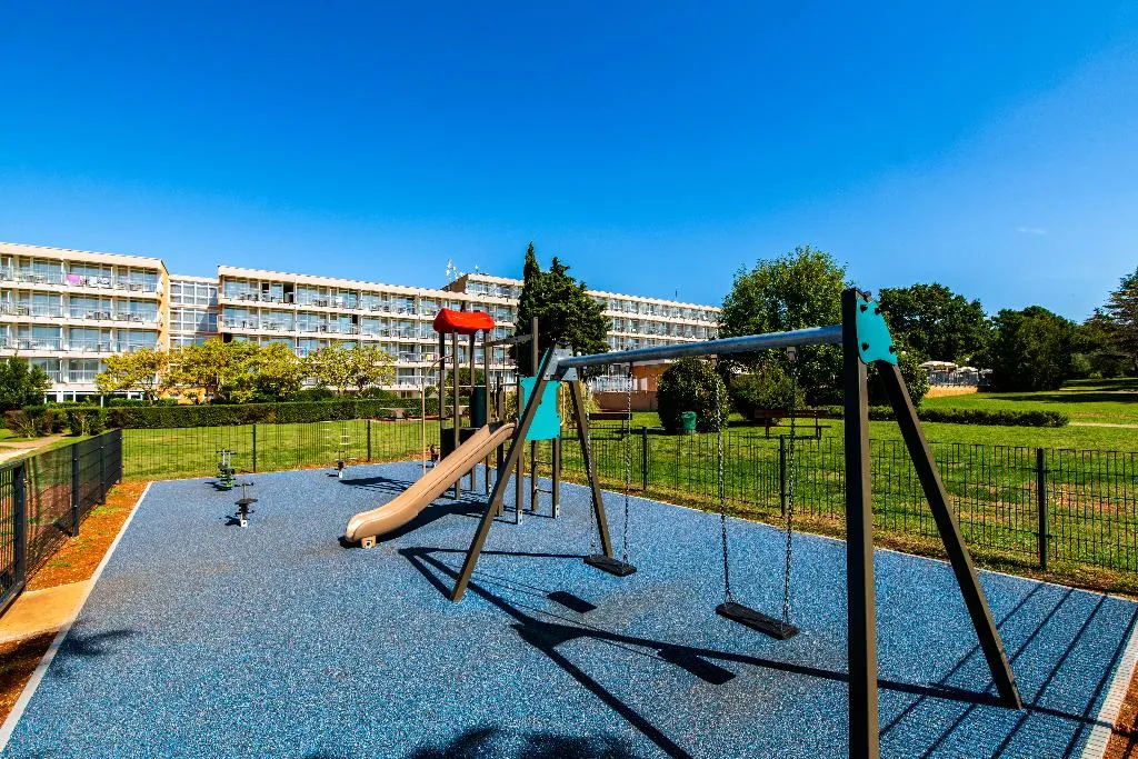 Sports and Entertainment, Arena Hotel Holiday, Istria