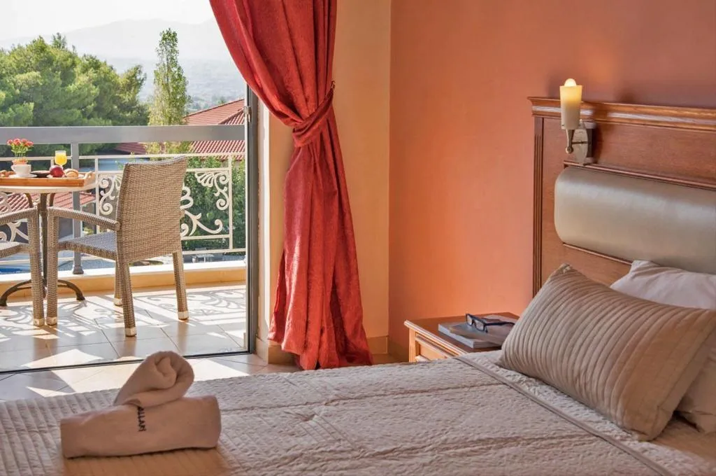 QUADRUPLE THREE BEDS Room, Acharnis Kavallari Hotel Suites, Athens