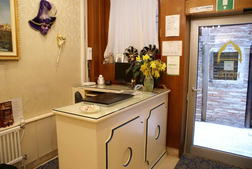 Lobby, Al Gazzettino, Venice