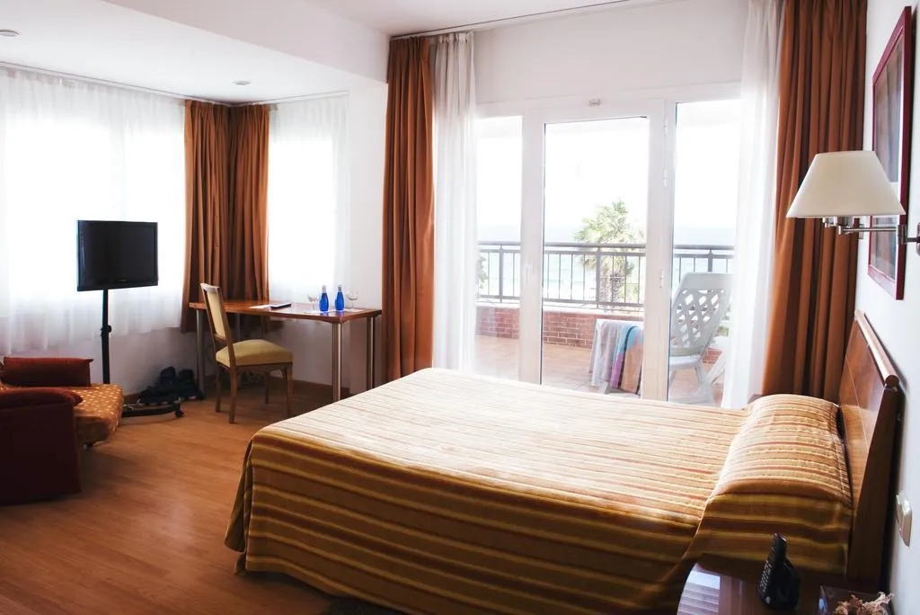 Room, Hotel Miramar Badalona, Barcelona