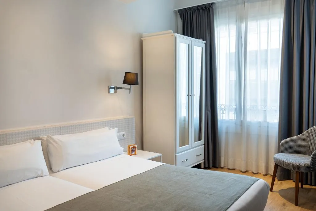 TWIN STANDARD Room, Meson Castilla Atiram Hotel, Barcelona