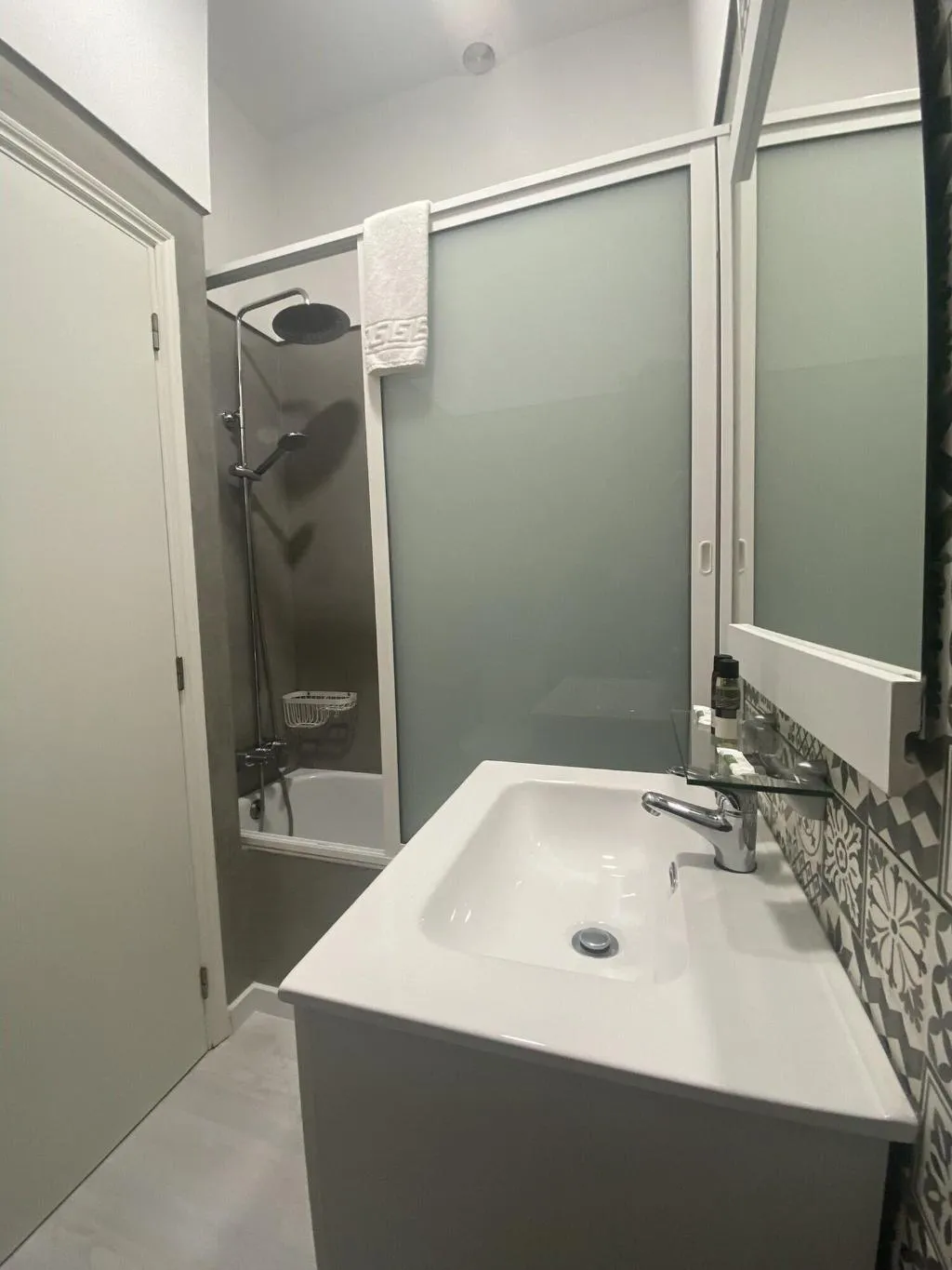 Room, Residencial Triunfo, Porto