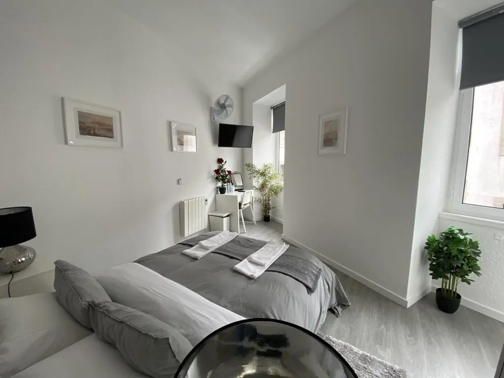 Room, Residencial Triunfo, Porto