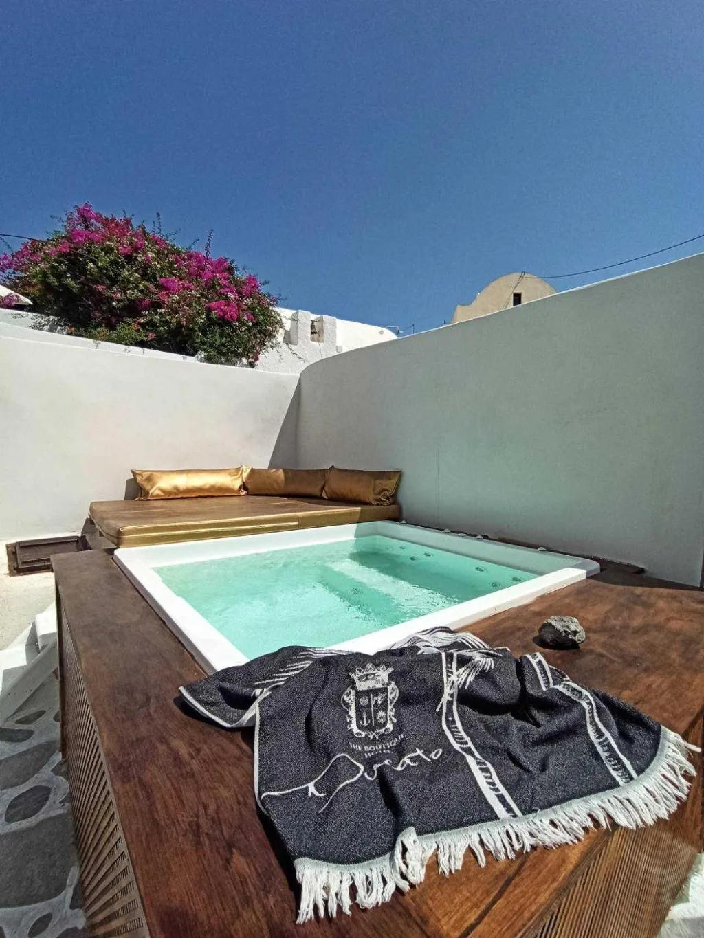 VILLA WITH JACUZZI Room, Ducato Wine Village, Santorini