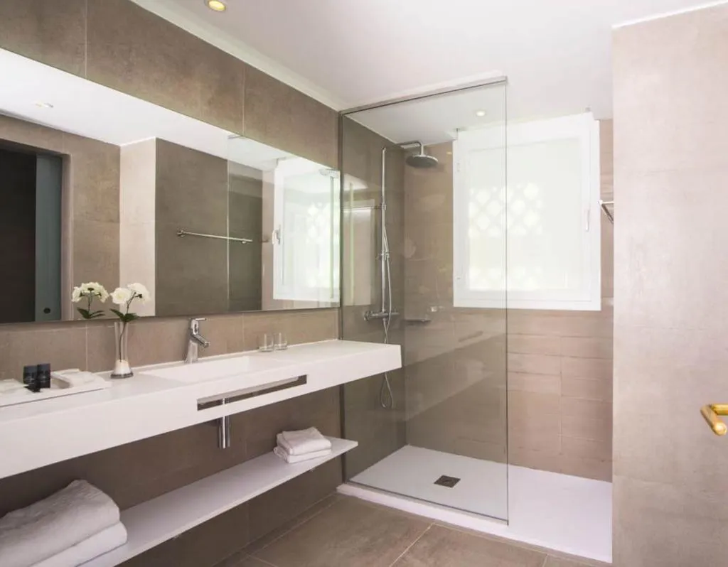DOUBLE SINGLE USE SUPERIOR Room, Estival Torrequebrada, Costa Del Sol