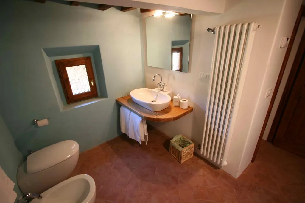 APARTMENT TWO BEDROOMS TWO BATHROOMS Room, Il Paluffo, Florence