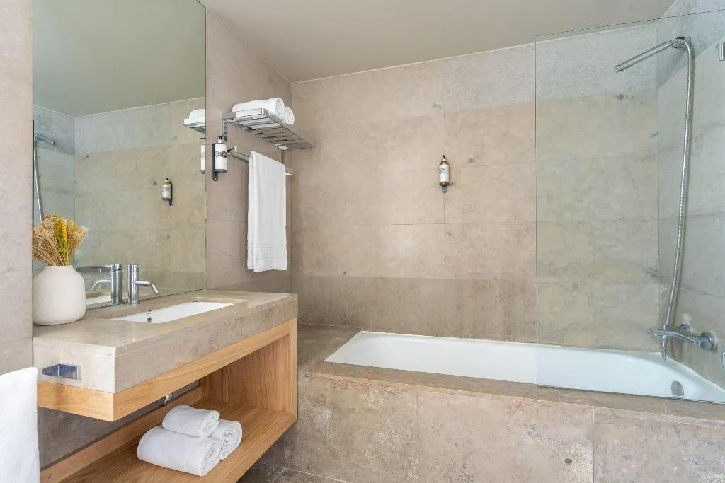SUITE ONE BEDROOM Room, The Anchor Troia Sea, Lisbon