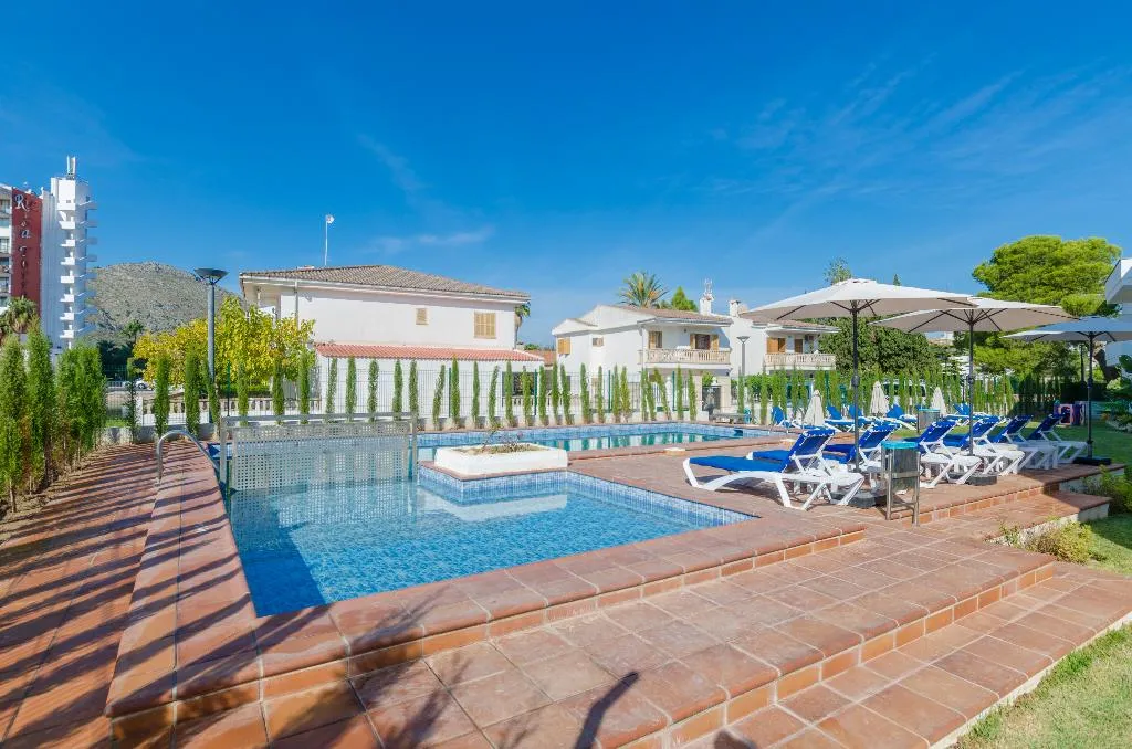 Pool, Yourhouse Venecia, Majorca