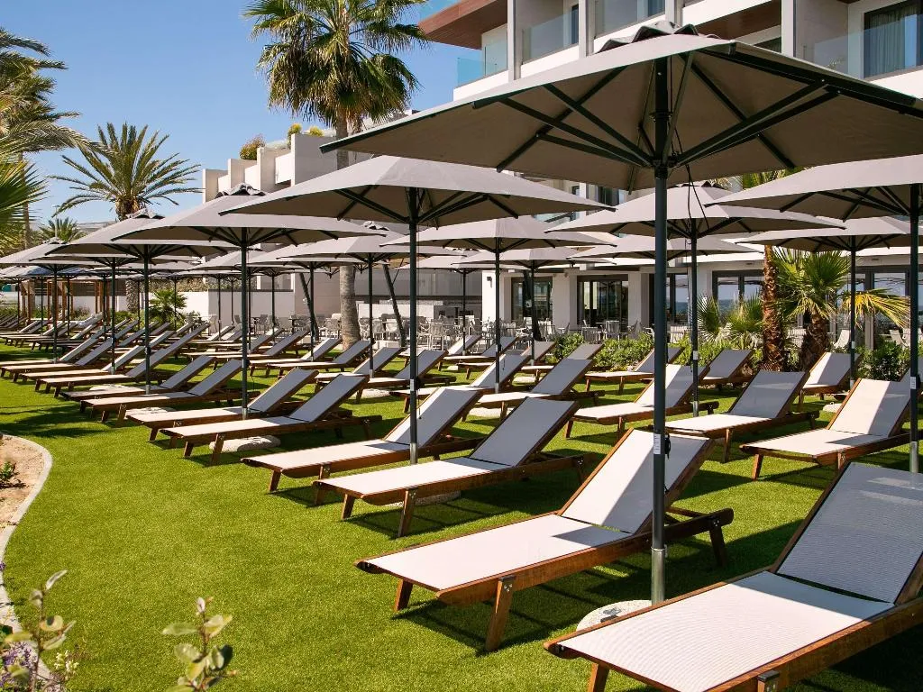 Bar, Mercure Larnaca Beach Resort, Cyprus