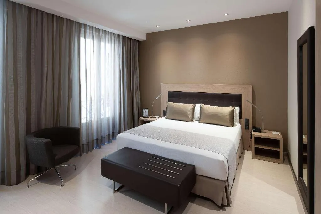 Room, Catalonia Plaza Mayor, Madrid