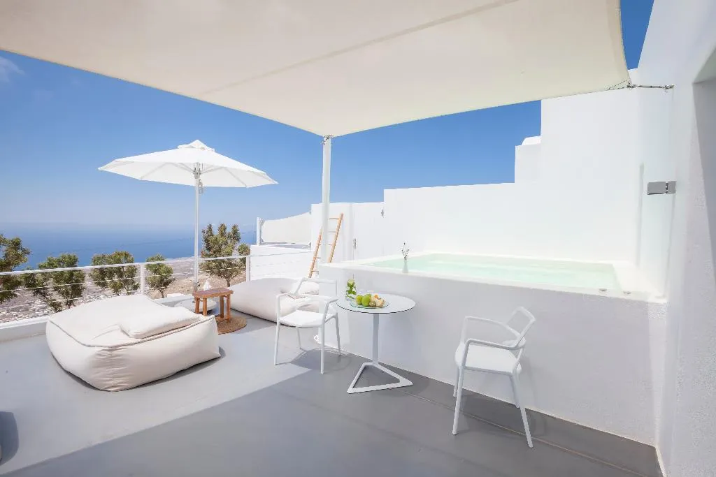 SUITE WITH PRIVATE POOL Room, Santorini Heights, Santorini