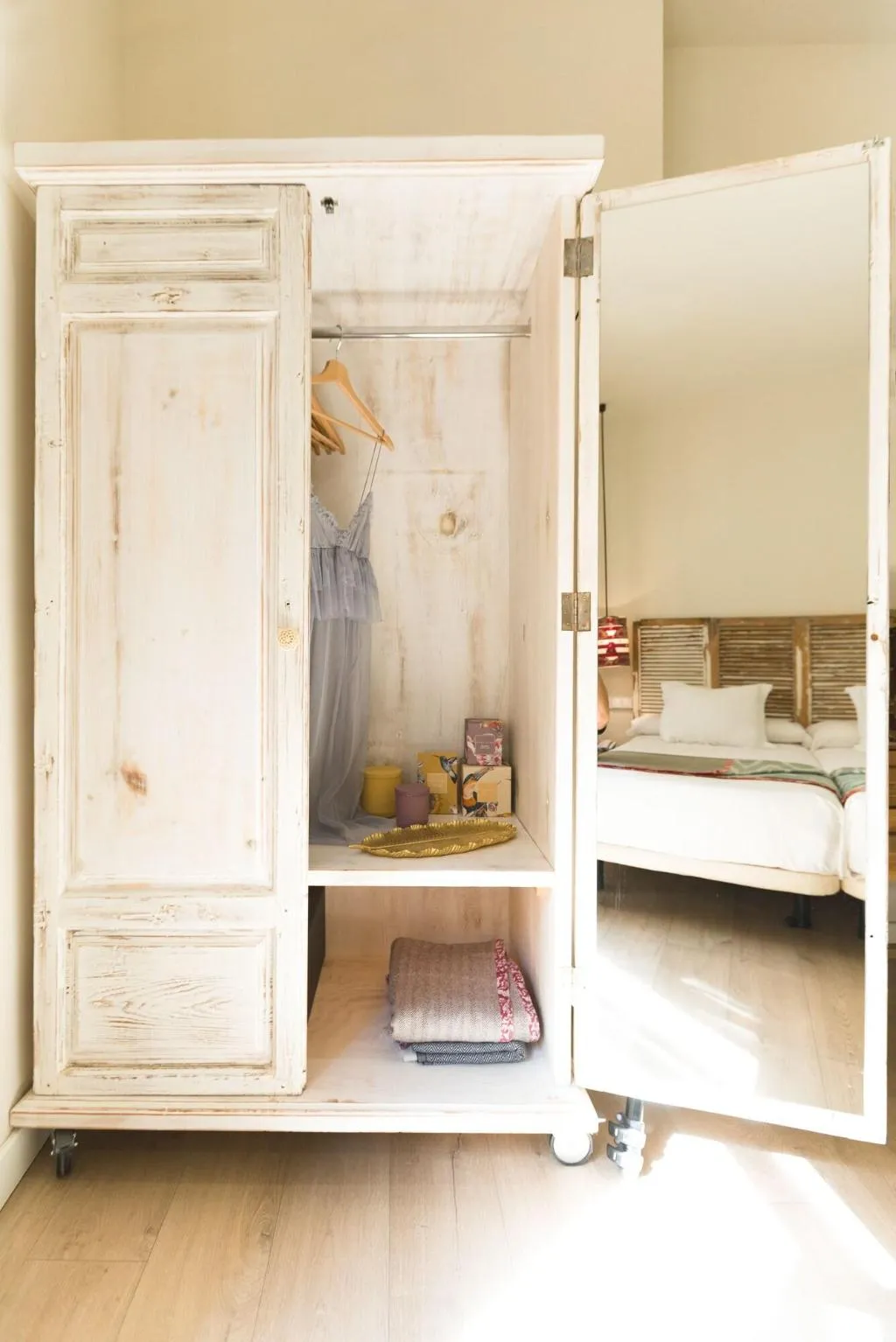 Room, The Corner House, Seville