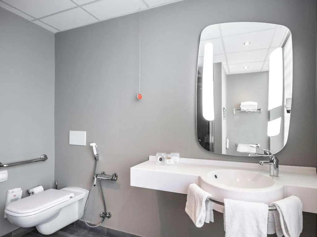 DOUBLE PREMIUM Room, Ibis Milano Centro, Milan