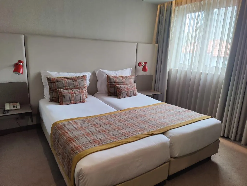 FAMILY ROOM SUPERIOR CAPACITY 4 Room, WOT Porto Soul, Porto