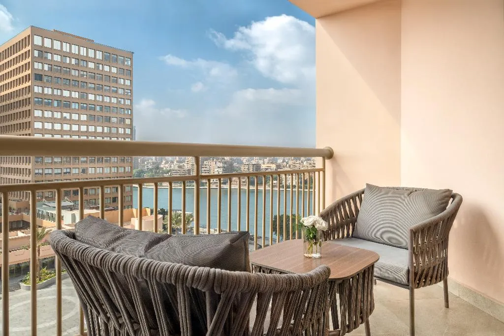 DOUBLE DELUXE KING BED Room, Sofitel Cairo Downtown Nile, Cairo
