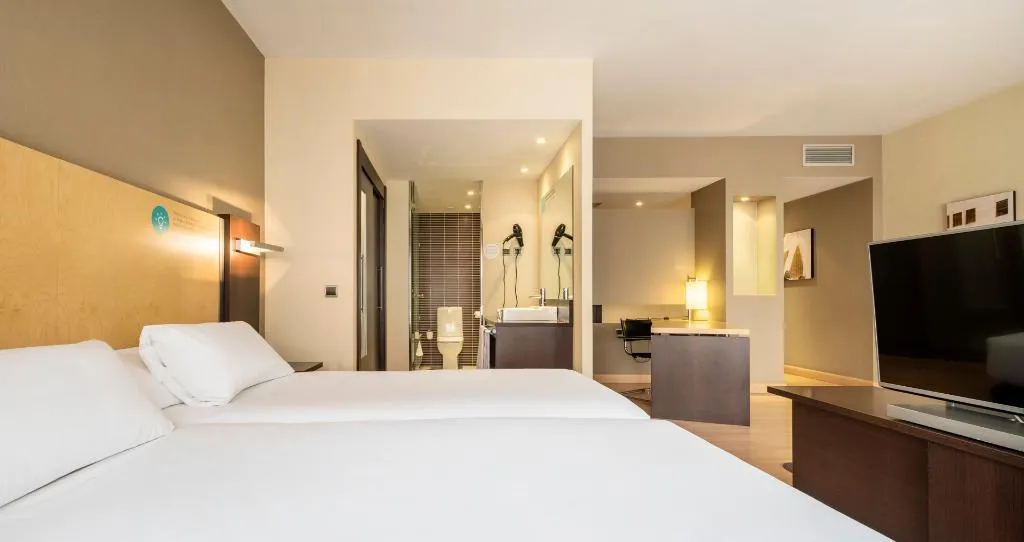 DOUBLE PREMIUM Room, Ilunion Suites Madrid, Madrid
