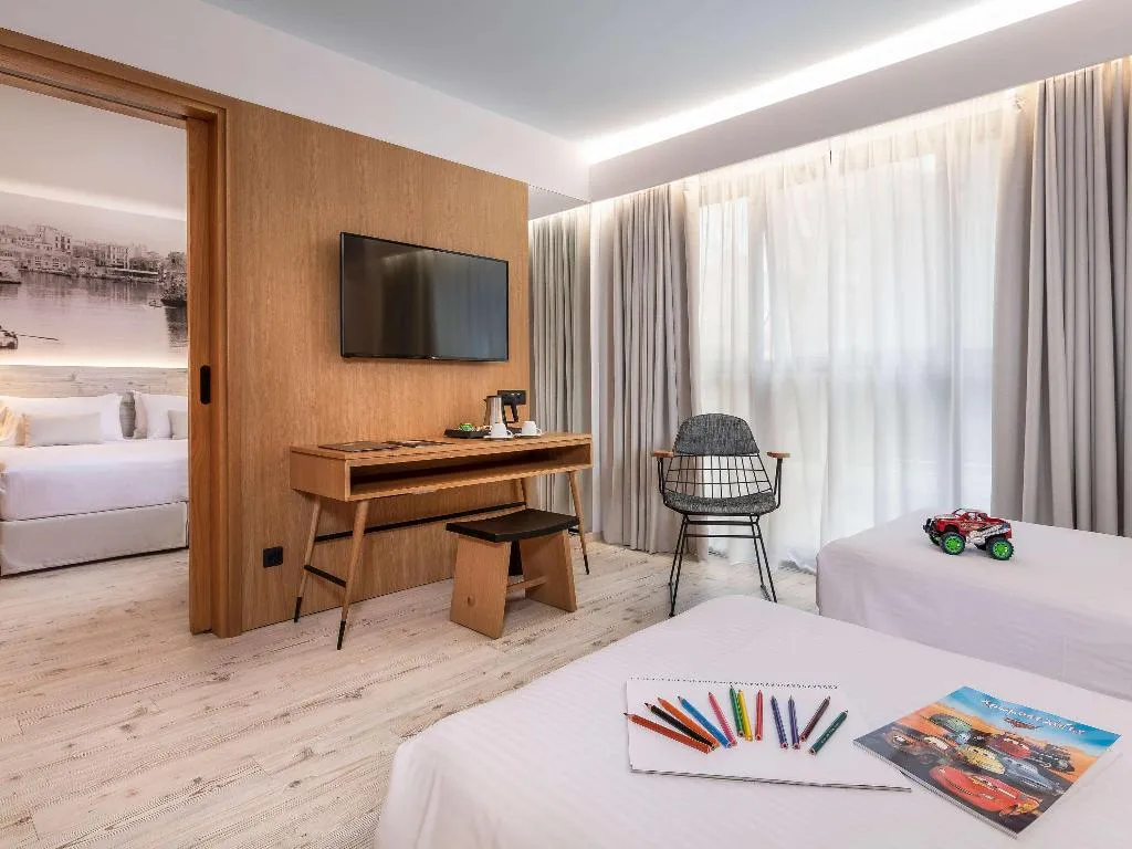 FAMILY ROOM STANDARD Room, Ibis Styles Heraklion Central, Crete