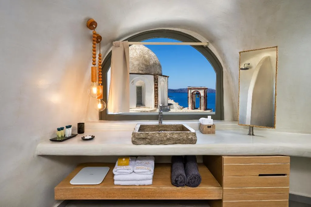 SUITE WITH JACUZZI Room, Athina Luxury Suites, Santorini