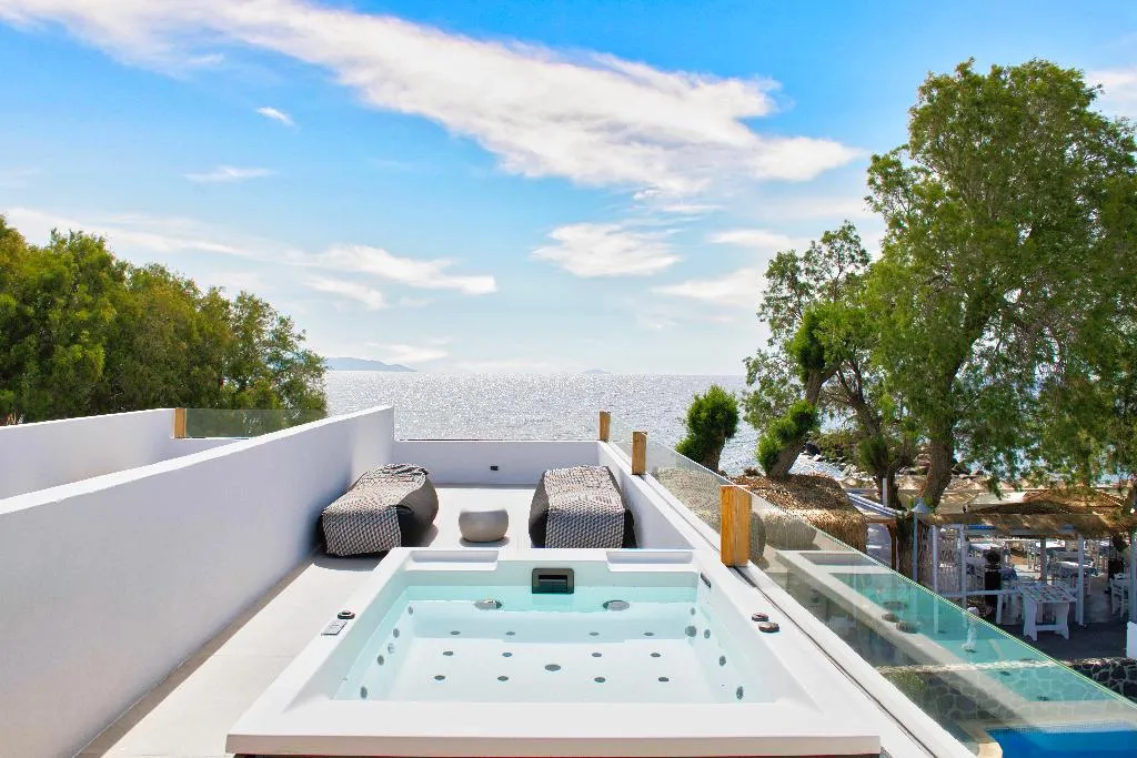 Double or Twin DELUXE SEA VIEW Room, King'S Suites, Santorini