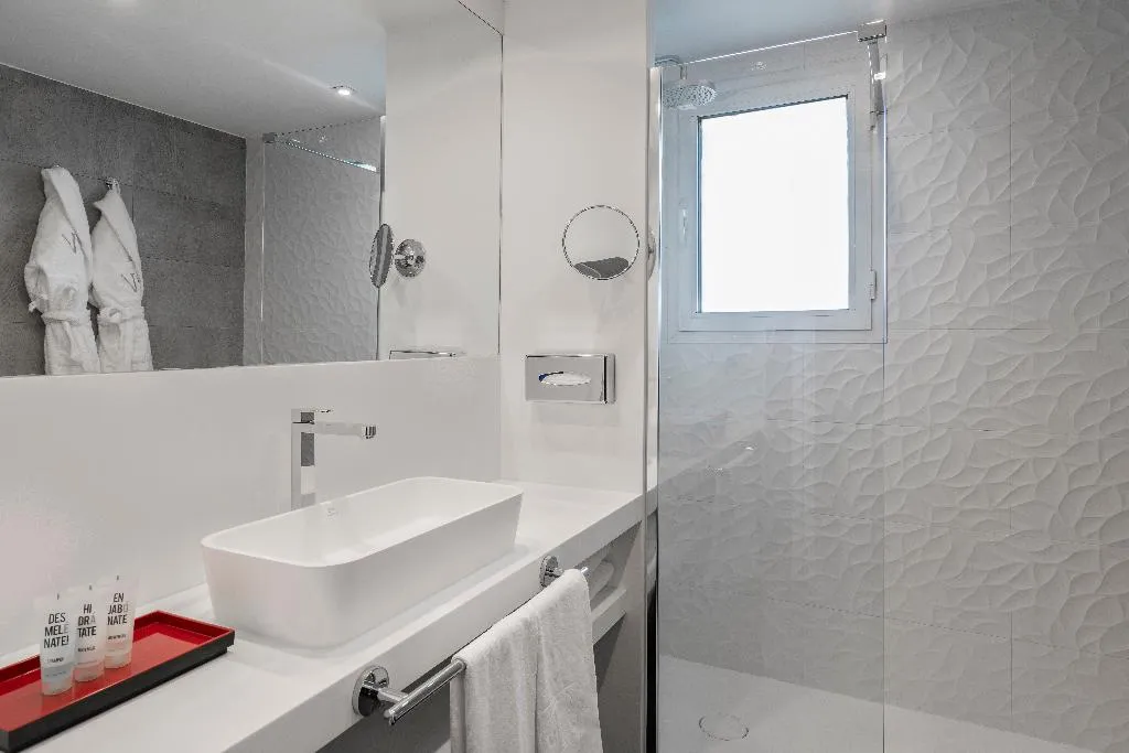 DOUBLE SUPERIOR Room, Vincci Soma, Madrid