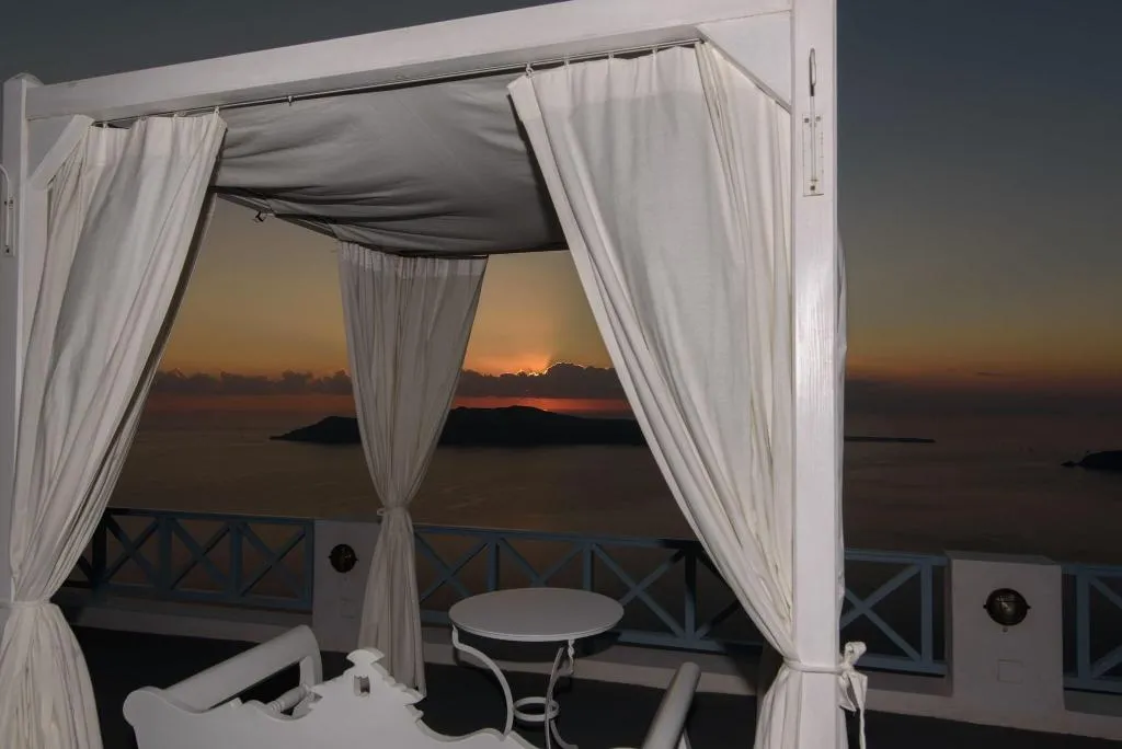 Terrace, Ilioperato Traditional Apartments, Santorini