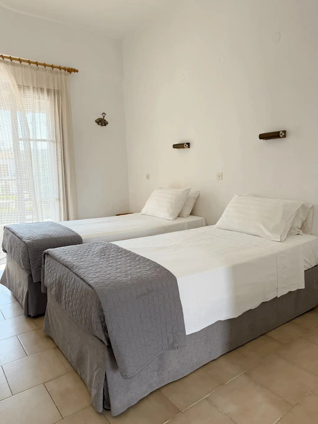 STUDIO CAPACITY 2 Room, Captain's Studios & Apartments, Corfu