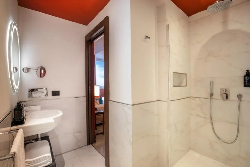 Double or Twin SUPERIOR WITH BALCONY Room, The Independent Hotel, Rome