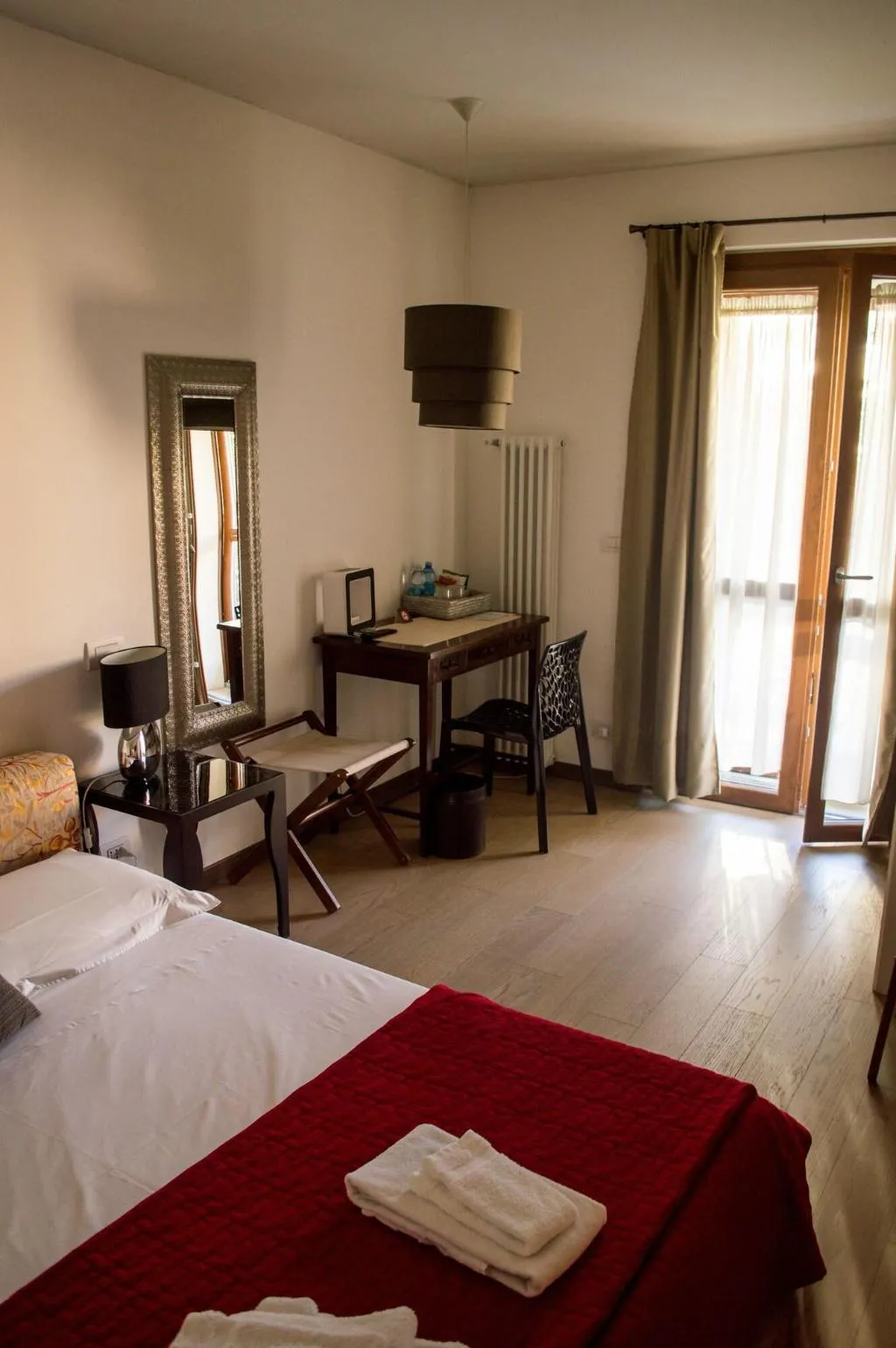 Room, Casa Calicantus, Milan