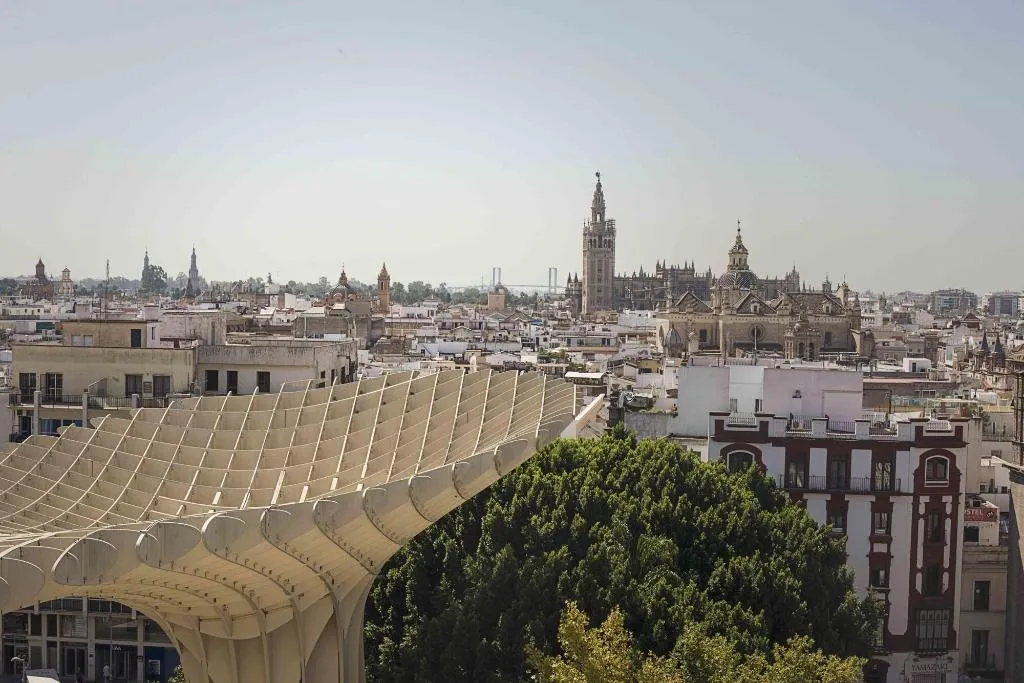 General view, Welldone Antiquarium, Seville