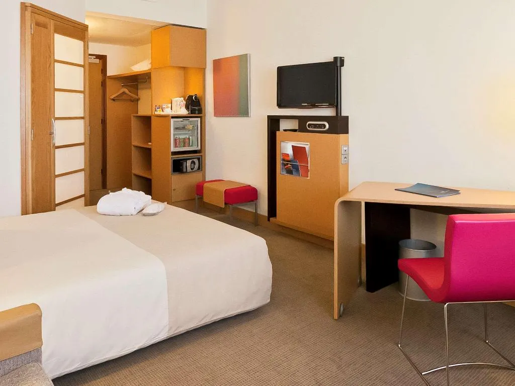 SUITE EXECUTIVE Room, Novotel Tunis, Tunisia
