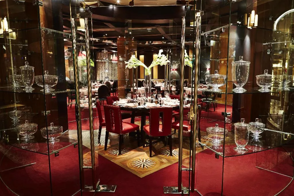 Restaurant, Kempinski Palace Cairo, Cairo