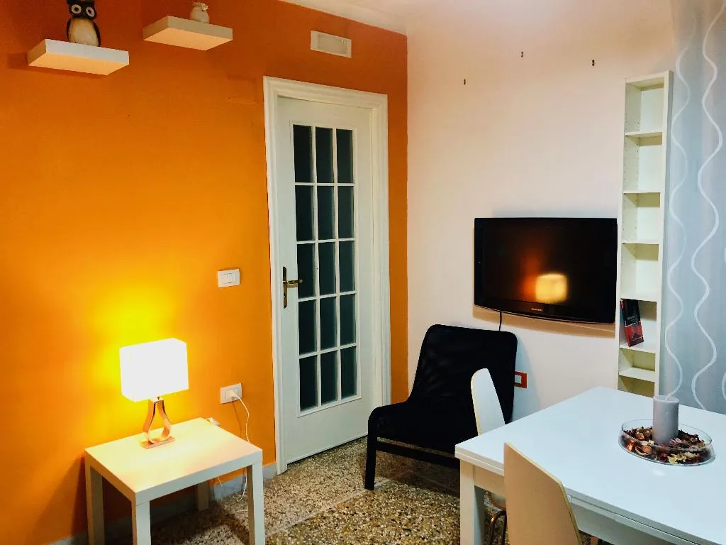 APARTMENT STANDARD Room, Relais Piazza del Plebiscito, Naples