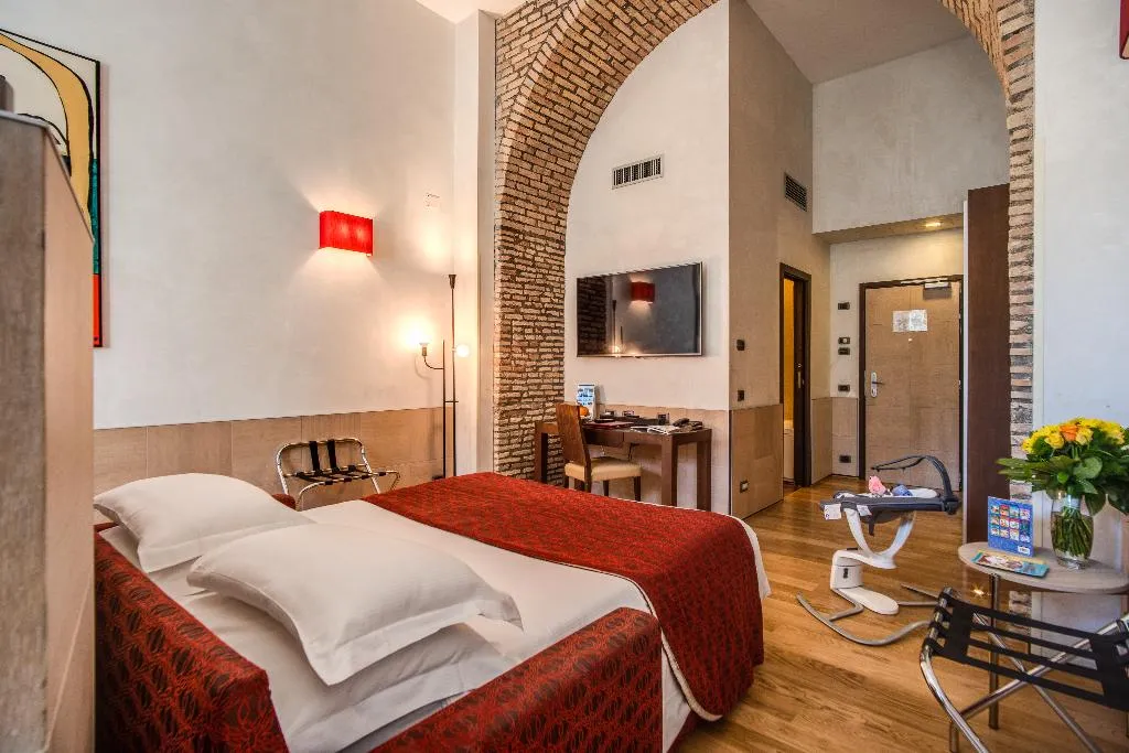FAMILY ROOM STANDARD Room, Kolbe Hotel Rome, Rome