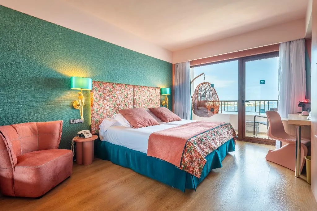 DOUBLE SUPERIOR Room, NYX Hotel Ibiza - Adults only, Ibiza