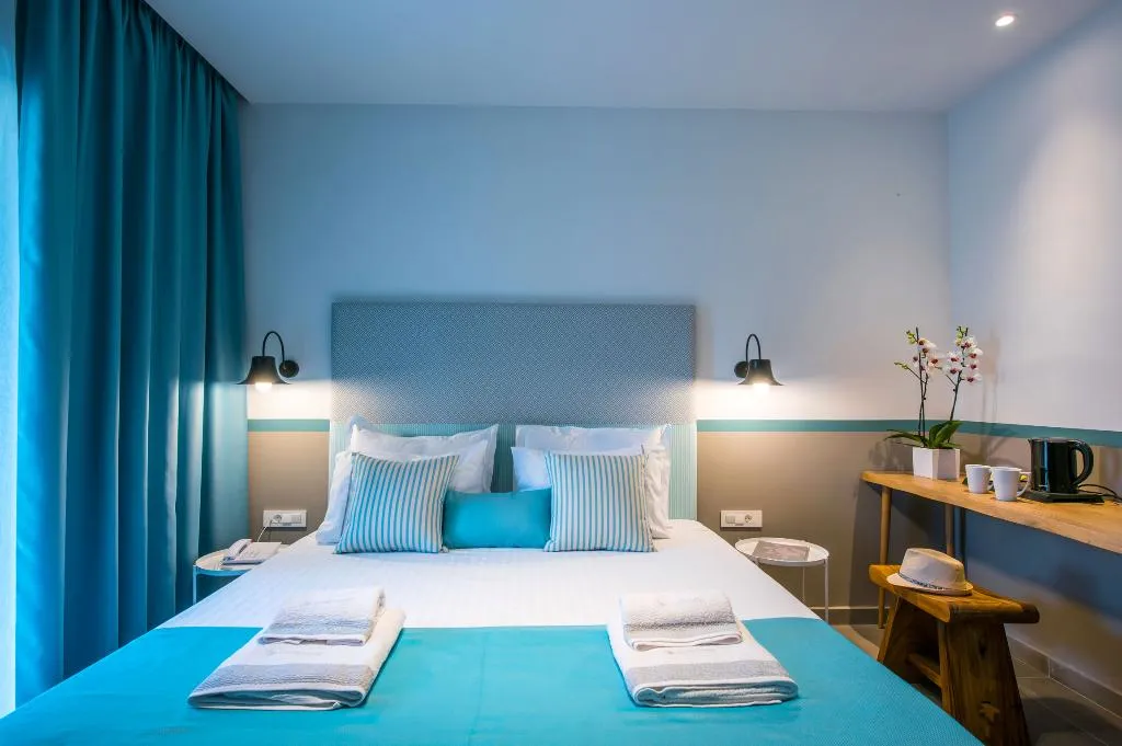 JUNIOR SUITE STANDARD Room, Solimar Turquoise, Crete