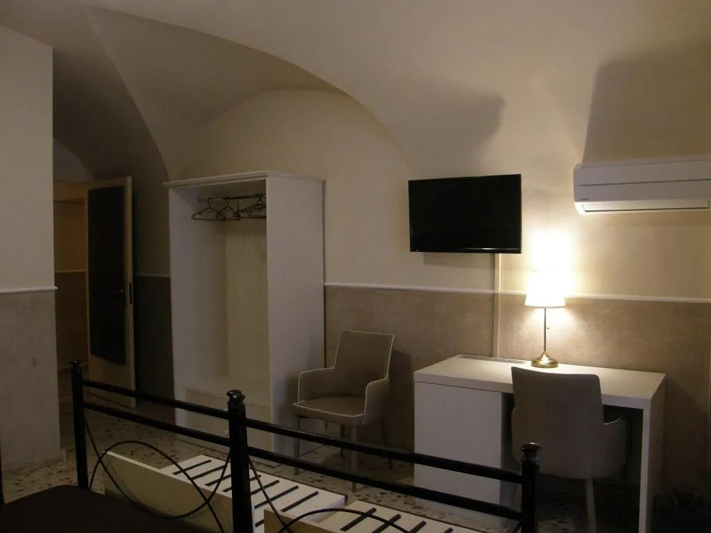 Room, Gattopardo House, Catania