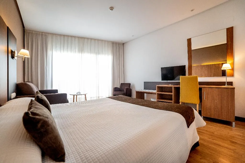 Double or Twin POOL VIEW Room, Albir Playa Hotel & Spa, Costa Blanca