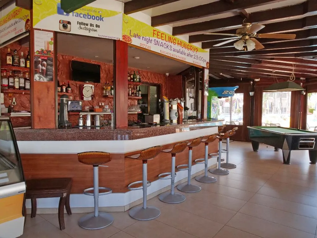 Bar, Loutsiana Hotel & Apartments, Cyprus